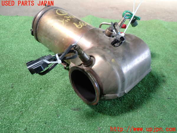1UPJ-30892661]ボルボ・V40(MD4204T)触媒1 中古_m0003.jpg