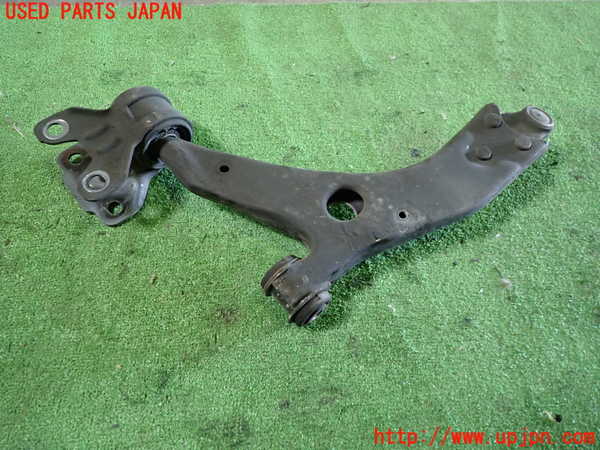 1UPJ-30895176]ボルボ・V40(MD4204T)右フロントロアアーム1 中古_m0002.jpg