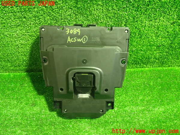 1UPJ-30896066]ボルボ・V40(MD4204T)エアコンスイッチ1 中古_m0003.jpg