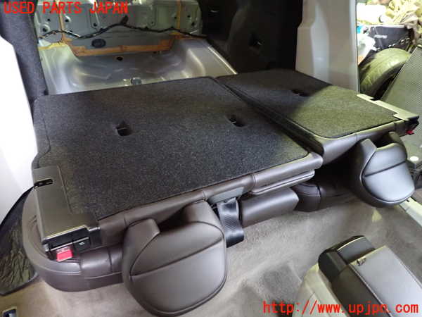 1UPJ-30897385]ボルボ・V40(MD4204T)リアシート 中古_m0005.jpg