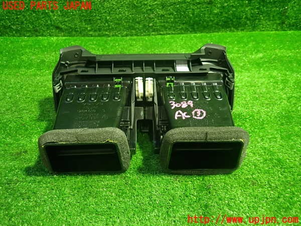 1UPJ-30897528]ボルボ・V40(MD4204T)エアコン吹き出し口3 (真中) 中古_m0003.jpg