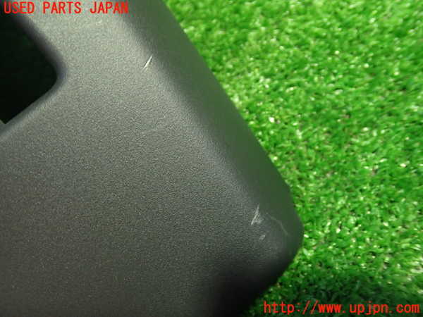 1UPJ-30897905]ボルボ・V40(MD4204T)コラムカバー 中古_m0004.jpg