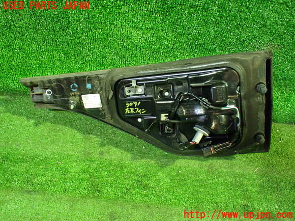 1UPJ-30911552]エスティマハイブリッド(AHR20W)左リアフィニッシャー 中古_m0002.jpg