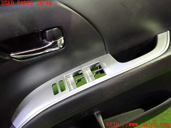 1UPJ-30911234]エスティマハイブリッド(AHR20W)右前ドア内張り 中古_m0002.jpg