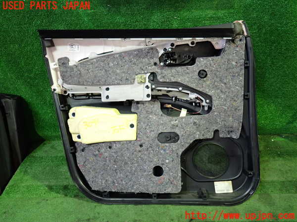 1UPJ-30911234]エスティマハイブリッド(AHR20W)右前ドア内張り 中古_m0004.jpg