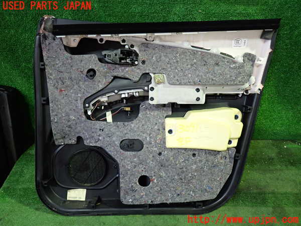 1UPJ-30911264]エスティマハイブリッド(AHR20W)左前ドア内張り 中古_m0004.jpg