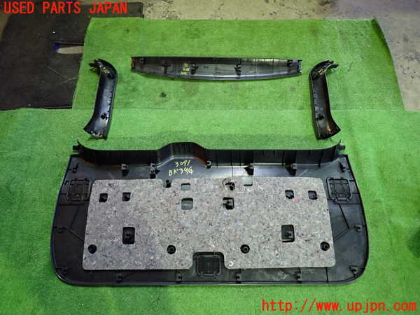 1UPJ-30911578]エスティマハイブリッド(AHR20W)バックドア内張り 中古_m0004.jpg