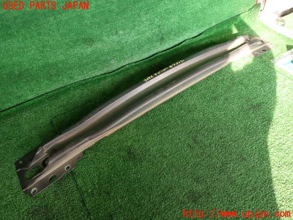 2UPJ-30921014]ボルボ・V60 クロスカントリー(FD4204T)フロントバンパーホースメント 中古_m0001.jpg