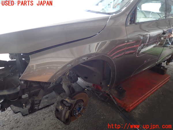 2UPJ-30921082]ボルボ・V60 クロスカントリー(FD4204T)左前フェンダー 中古_m0001.jpg