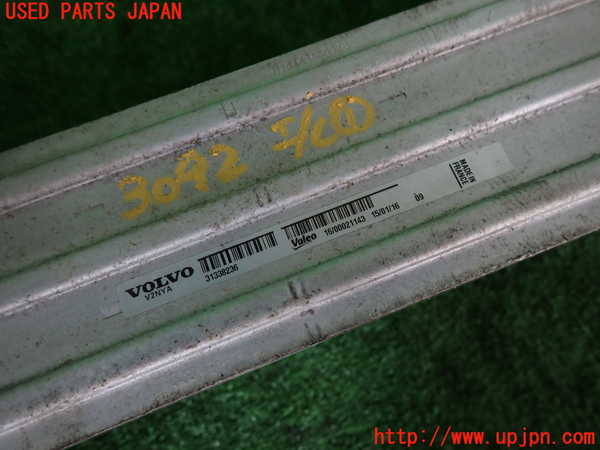 2UPJ-30922451]ボルボ・V60 クロスカントリー(FD4204T)インタークーラー1 中古_m0002.jpg