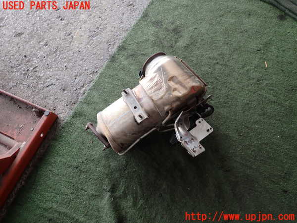 2UPJ-30922661]ボルボ・V60 クロスカントリー(FD4204T)触媒1 中古_m0002.jpg
