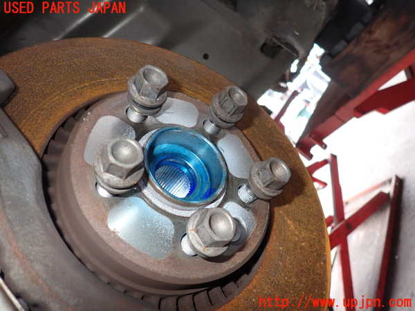 2UPJ-30924295]ボルボ・V60 クロスカントリー(FD4204T)左フロントナックルハブ 中古_m0002.jpg