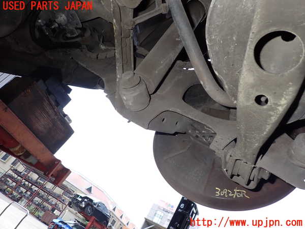 2UPJ-30924300]ボルボ・V60 クロスカントリー(FD4204T)右リアナックルハブ 中古_m0001.jpg