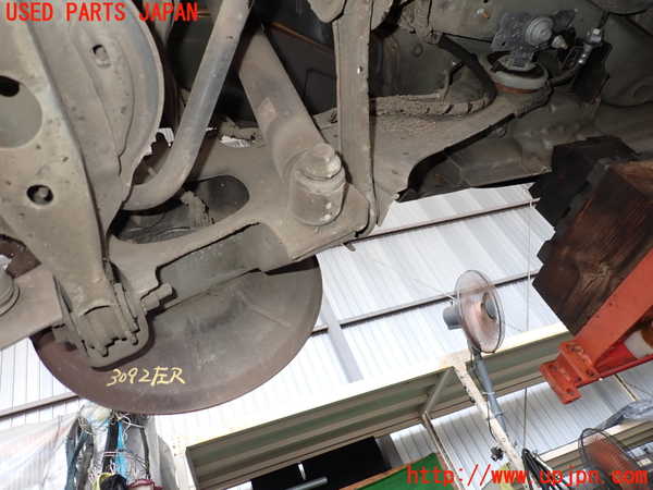 2UPJ-30924305]ボルボ・V60 クロスカントリー(FD4204T)左リアナックルハブ 中古_m0001.jpg