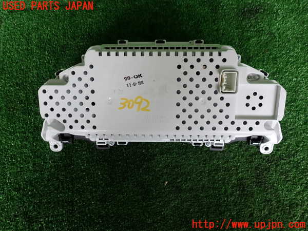 2UPJ-30926170]ボルボ・V60 クロスカントリー(FD4204T)スピードメーター 中古_m0002.jpg