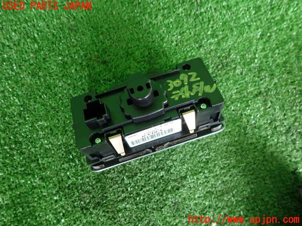 2UPJ-30926285]ボルボ・V60 クロスカントリー(FD4204T)ライトスイッチ 中古_m0002.jpg