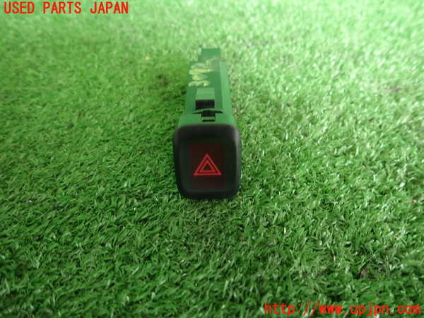 2UPJ-30926290]ボルボ・V60 クロスカントリー(FD4204T)ハザードスイッチ 中古_m0001.jpg