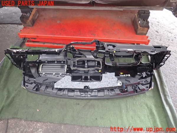 2UPJ-30927505]ボルボ・V60 クロスカントリー(FD4204T)ダッシュボード 中古_m0003.jpg