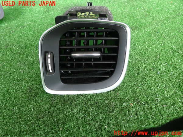 2UPJ-30927527]ボルボ・V60 クロスカントリー(FD4204T)エアコン吹き出し口2 (右) 中古_m0001.jpg