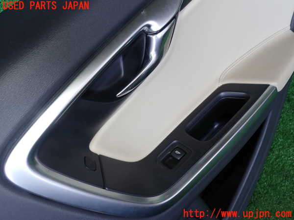 2UPJ-30921294]ボルボ・V60 クロスカントリー(FD4204T)右後ドア内張り 中古_m0002.jpg