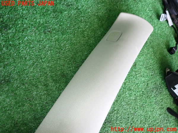 2UPJ-30927655]ボルボ・V60 クロスカントリー(FD4204T)右フロントピラートリム 中古_m0002.jpg