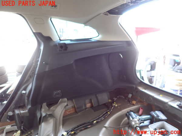 2UPJ-30927675]ボルボ・V60 クロスカントリー(FD4204T)右リアピラートリム 中古_m0001.jpg