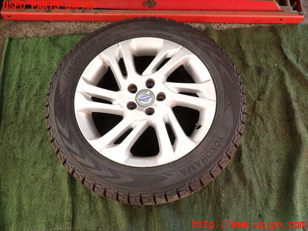 2UPJ-30929039]ボルボ・V60 クロスカントリー(FD4204T)タイヤ　ホイール　1本④ 235/55R17 中古_m0001.jpg