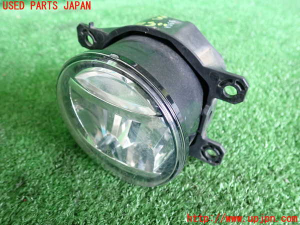 2UPJ-30931182]レヴォーグ(VM4)左フォグ 中古_m0001.jpg