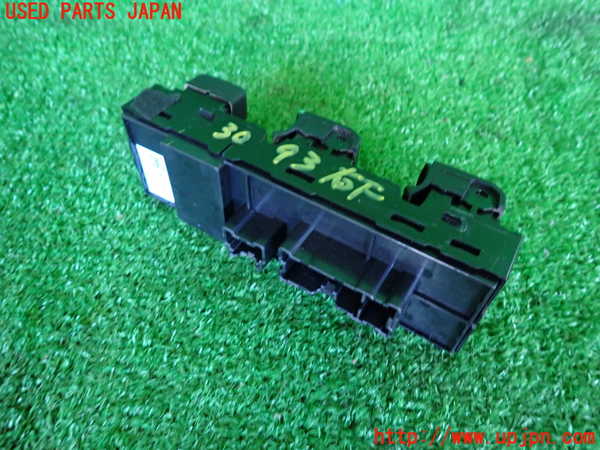 2UPJ-30936240]レヴォーグ(VM4)右前パワーウィンドウスイッチ 中古_m0002.jpg