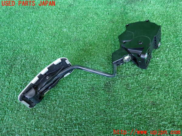 2UPJ-30936381]レヴォーグ(VM4)センサー1 (アクセルペダル) 中古_m0002.jpg