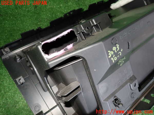 2UPJ-30937516]レヴォーグ(VM4)グローブボックス1 中古_m0005.jpg