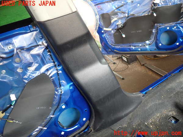 2UPJ-30937670]レヴォーグ(VM4)左センターピラートリム 中古_m0003.jpg