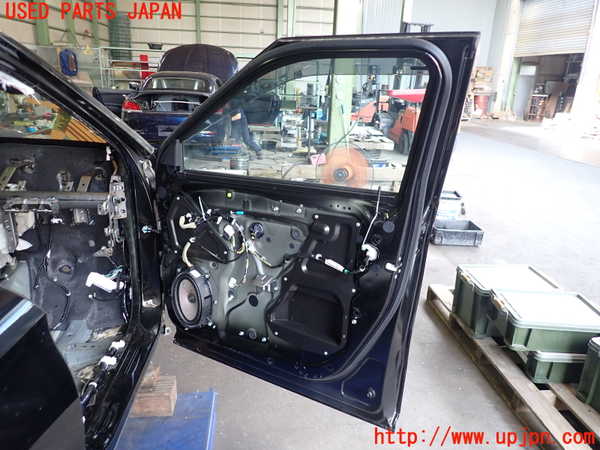 2UPJ-30941230]アウトランダーPHEV(GN0W)右前ドア (43R-019795 M41A) 中古_m0005.jpg