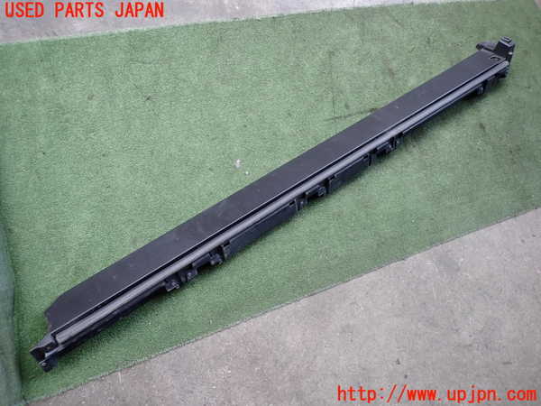 2UPJ-30941392]アウトランダーPHEV(GN0W)左サイドステップ 中古_m0001.jpg