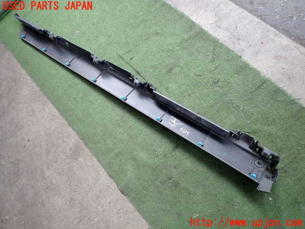 2UPJ-30941392]アウトランダーPHEV(GN0W)左サイドステップ 中古_m0005.jpg