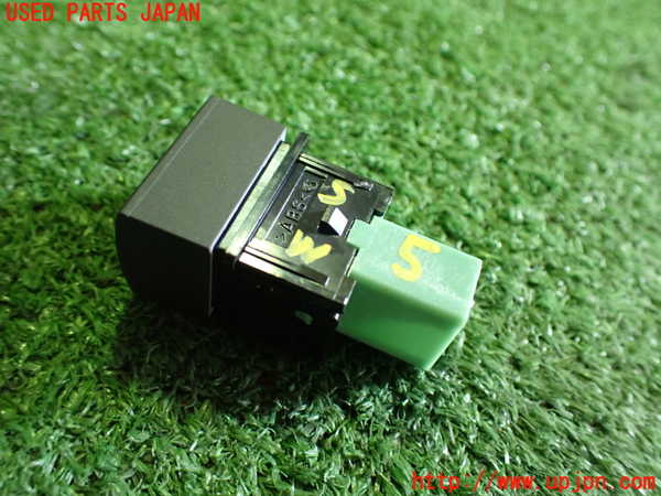 2UPJ-30946310]アウトランダーPHEV(GN0W)スイッチ5 (充電コネクターロック解除)  中古_m0002.jpg