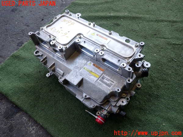 2UPJ-30946916]アウトランダーPHEV(GN0W)インバーターコンバーター 中古_m0001.jpg