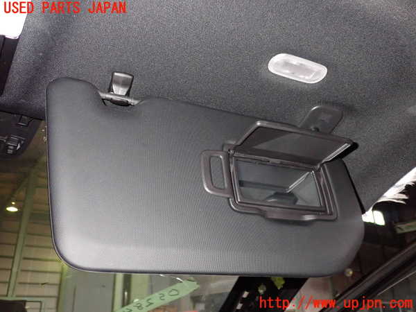 2UPJ-30947625]アウトランダーPHEV(GN0W)室内サンバイザー右側 中古_m0002.jpg