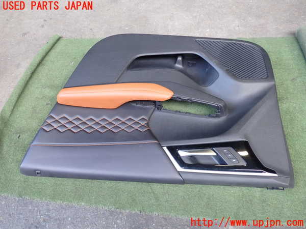 2UPJ-30941234]アウトランダーPHEV(GN0W)右前ドア内張り 中古_m0002.jpg