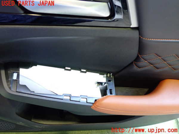 2UPJ-30941234]アウトランダーPHEV(GN0W)右前ドア内張り 中古_m0003.jpg