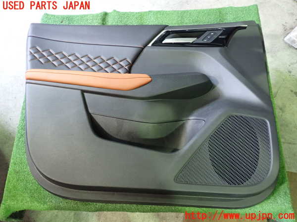 2UPJ-30941264]アウトランダーPHEV(GN0W)左前ドア内張り 中古_m0001.jpg