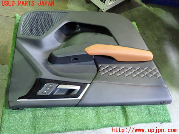 2UPJ-30941264]アウトランダーPHEV(GN0W)左前ドア内張り 中古_m0002.jpg