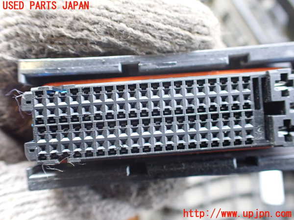 2UPJ-30952010]BMW i3(1Z06)(I01)エンジン W20K06A-P250 中古_m0003.jpg