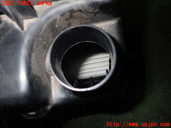 2UPJ-30952560]BMW i3(1Z06)(I01)エアクリーナーボックス 中古_m0003.jpg