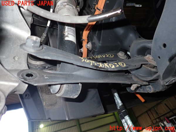 2UPJ-30955200]BMW i3(1Z06)(I01)右リアロアアーム1 中古_m0001.jpg