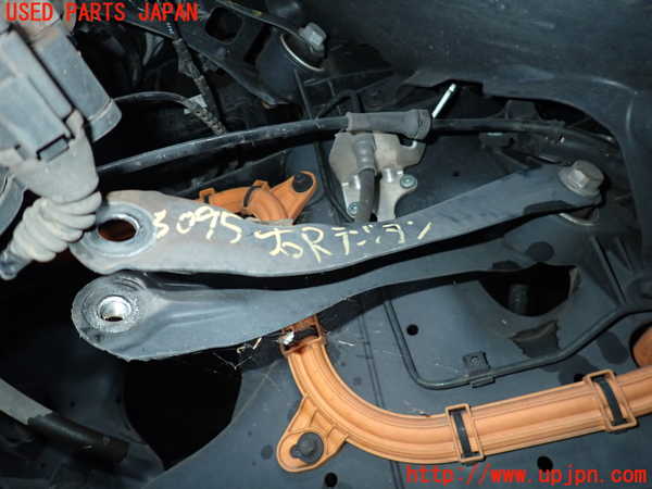 2UPJ-30955325]BMW i3(1Z06)(I01)右リアテンションロッド 中古_m0001.jpg