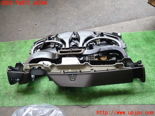 2UPJ-30957505]BMW i3(1Z06)(I01)ダッシュボード 中古_m0003.jpg