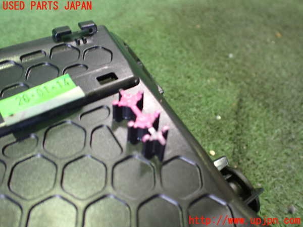 2UPJ-30957526]BMW i3(1Z06)(I01)エアコン吹き出し口1 (真中) 中古_m0003.jpg