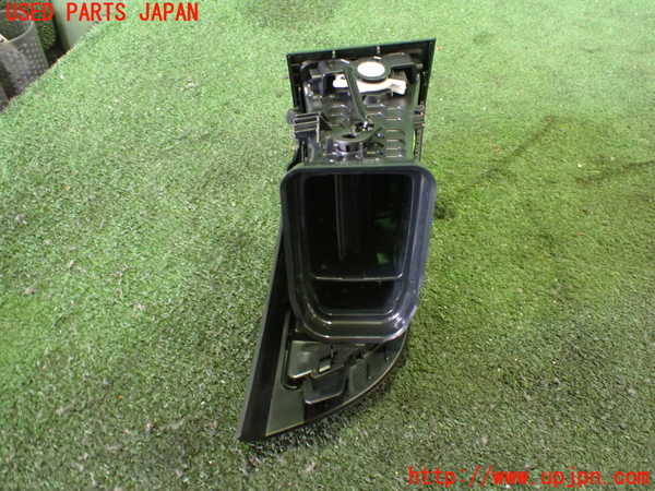 2UPJ-30957527]BMW i3(1Z06)(I01)エアコン吹き出し口2 (右) 中古_m0002.jpg