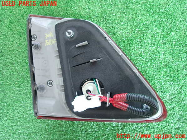 2UPJ-30961550]クラウン ロイヤル(GRS200)右リアフィニッシャー 中古_m0002.jpg